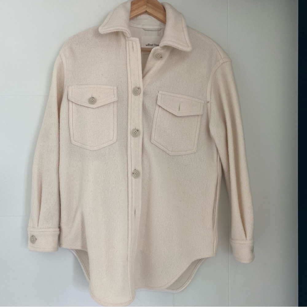 Aritzia beige shacket brand new